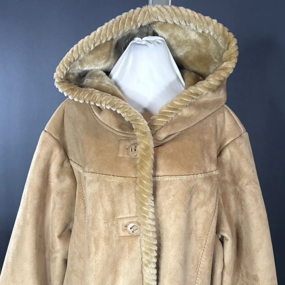 Women’s Vintage St John’s Bay Tan Faux Suede Hooded Coat Faux Fur Lined Size L